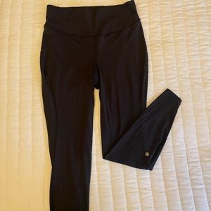 Lululemon Wunder Train Contour Fit High Rise 28”